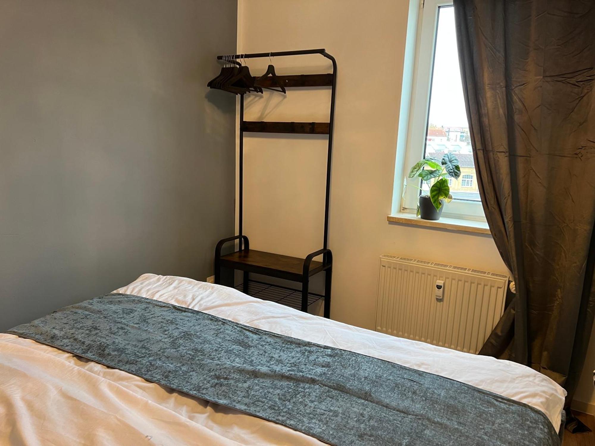 Juna Mit Tg Stellplatz Apartamento Leipzig